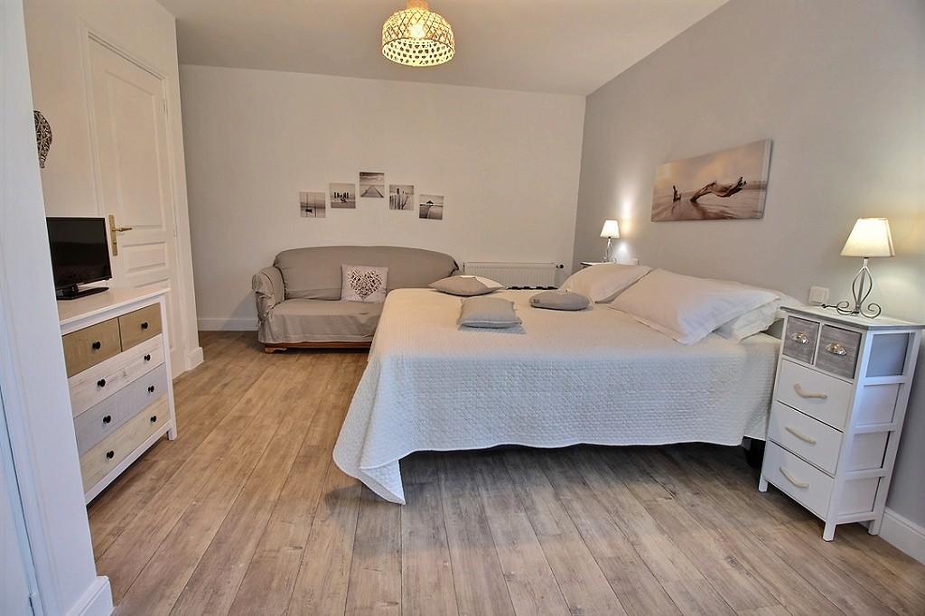 Logis Du Lievre D'Or Bed & Breakfast มงต์บาซง ภายนอก รูปภาพ