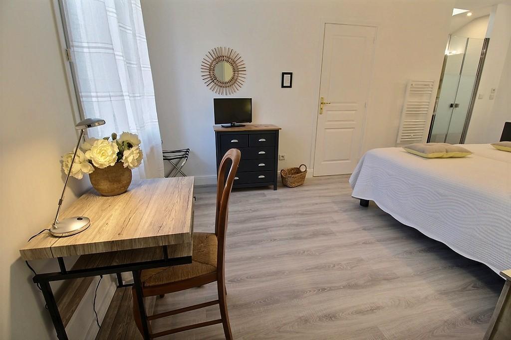 Logis Du Lievre D'Or Bed & Breakfast มงต์บาซง ภายนอก รูปภาพ